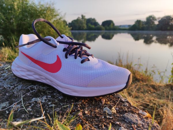 Nike Revolution 6 white