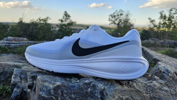 nike revolution 8 men